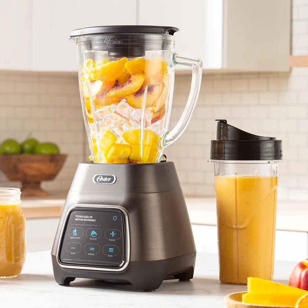 Licuadora Oster® programas automáticos con tecnología reversible 1000 watts
