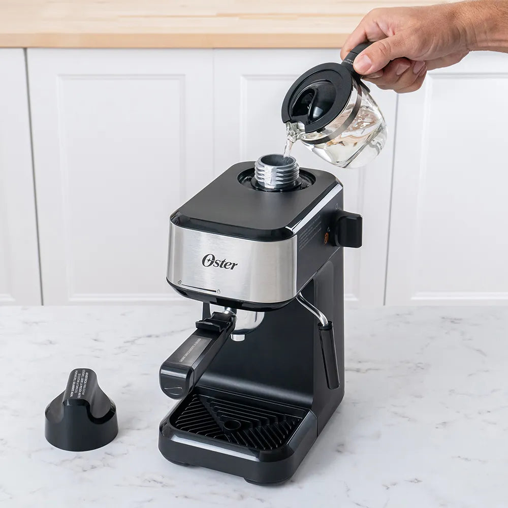 Cafetera para Espresso y Cappuccino Oster® BVSTEM3300